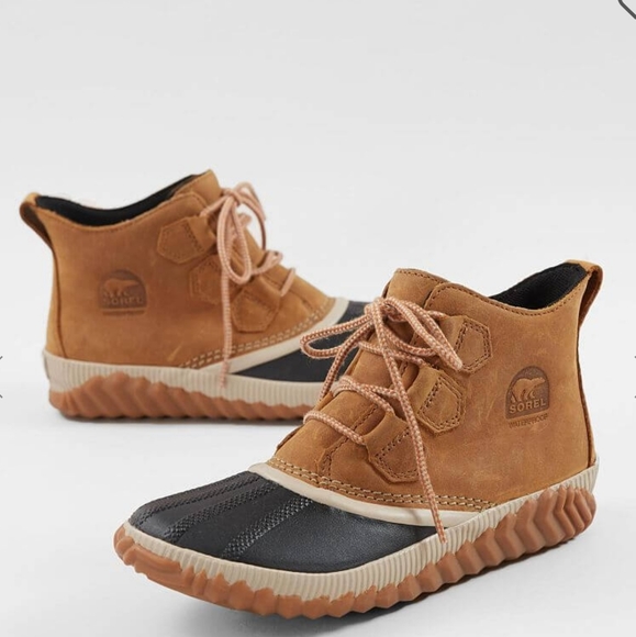 Sorel Boots - Picture 1 of 16